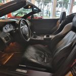 Intérieur d'une Aston Martin Vantage noire 2008 - EXO Automobiles