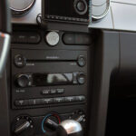 Ford Mustang GT 2006_EXO Automobiles_Console