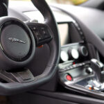 Jaguar F Type S 2014_Exo Automobiles_Volant angle