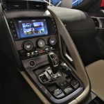 Tableau de bord d'une Jaguar FType 2018 - EXO Automobiles