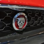 Jaguar FType 2018 rouge - logo - EXO Automobiles