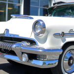 Mercury_SunValley_1954_ProfilAvantGauche