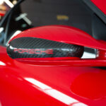 Lumière arrière d'une Porsche 911 Carrera 2006 - EXO Automobiles