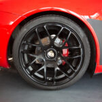 Roue arrière droit d'une Porsche 911 Carrera 2006 - EXO Automobiles