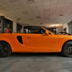 toyota mr2 spyder orange vue de profil